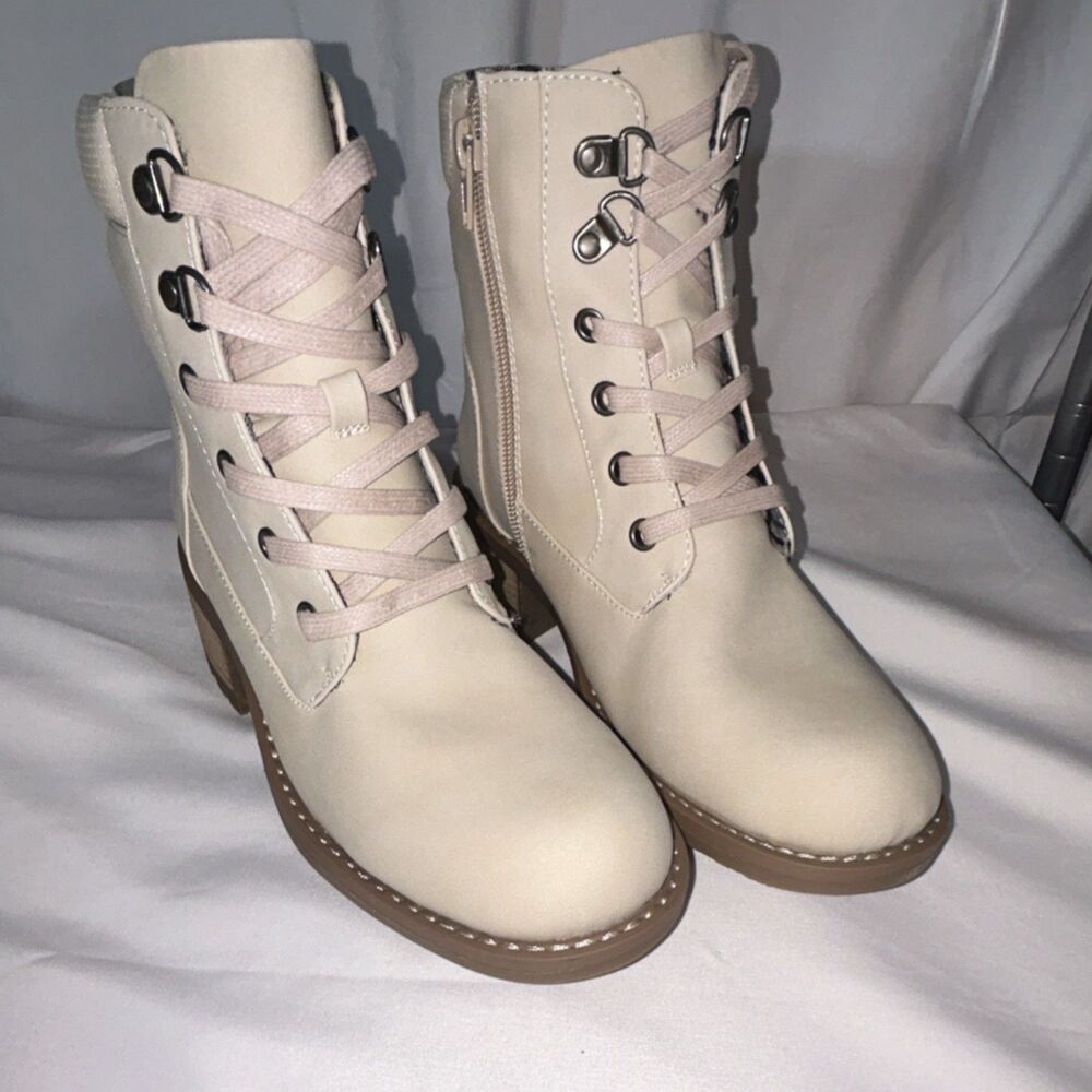 Marley Beige Combat Ankle Boots Lace Up Zipper Lined Round Toe Size 6M
